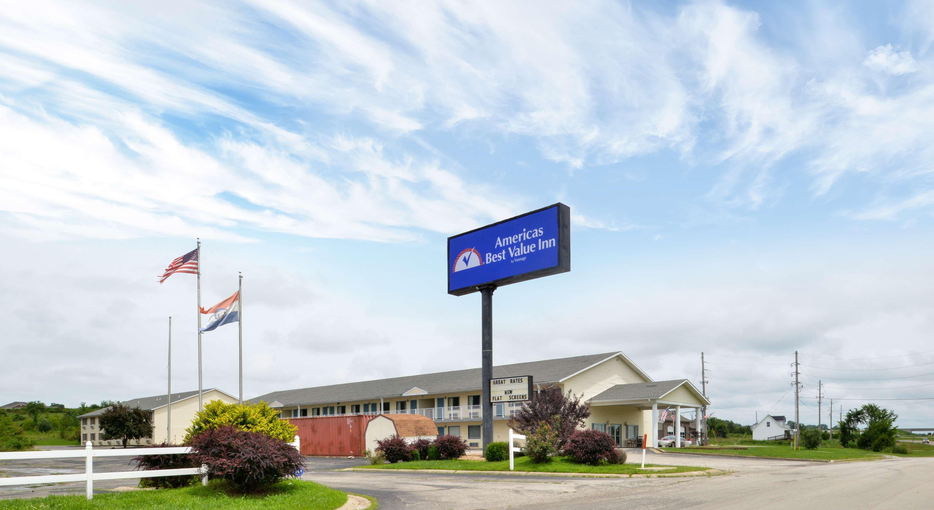 Americas Best Value Inn Knob Noster Eksteriør bilde